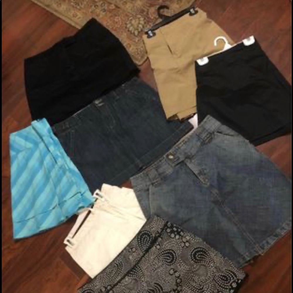 Eight women’s skirts size medium (8/10)